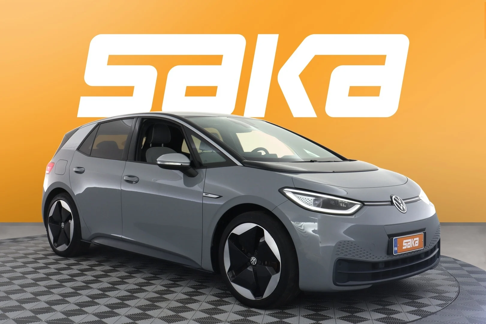 Car Image - 215oLSw6YMJi9qxGmAItBa