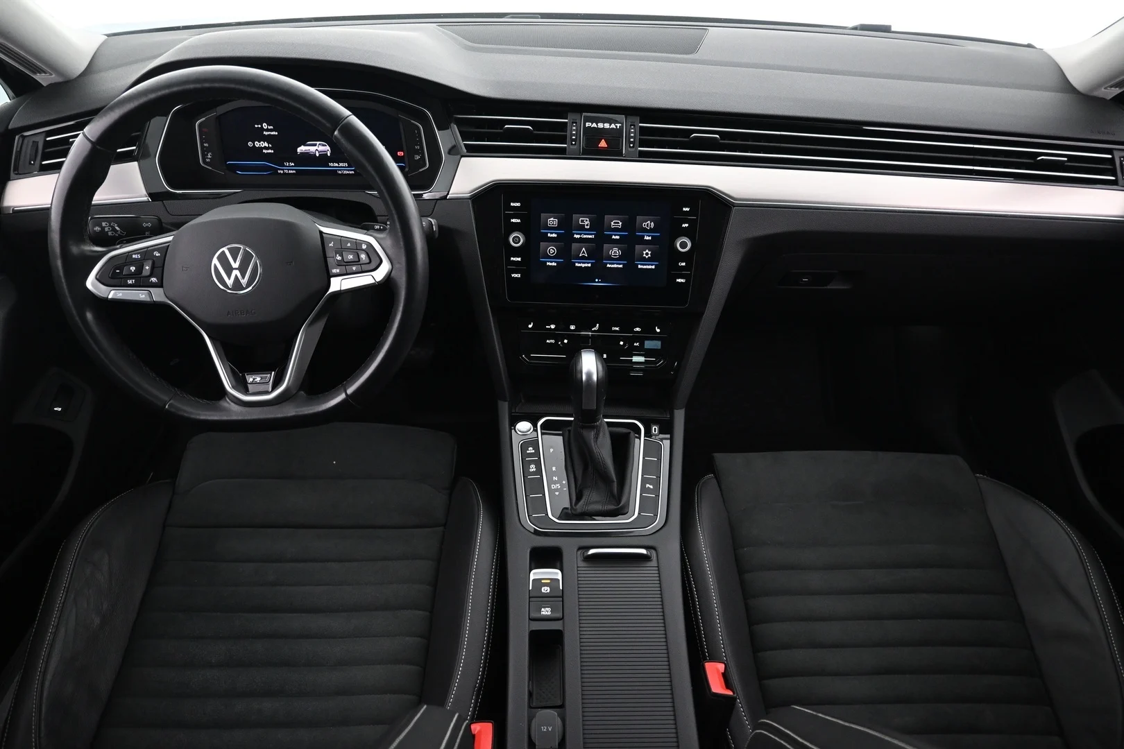 Car Image - 60rJWF3ZlKjTngwZQzdRHj