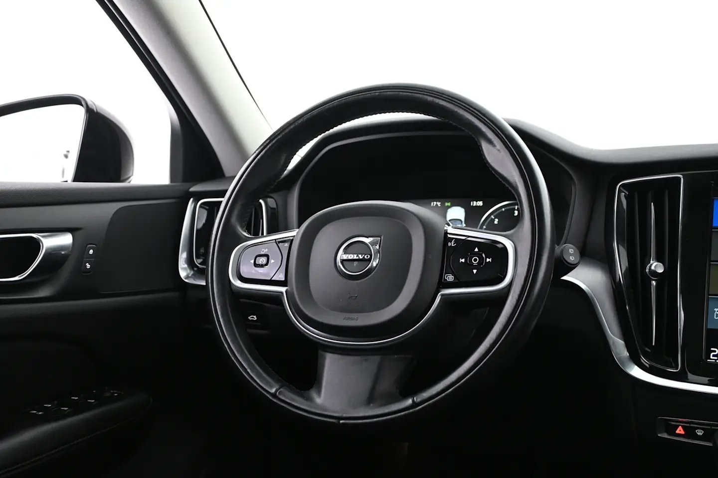 Car Image - 3UXY5NHxQBB8qnZgdzFb1w