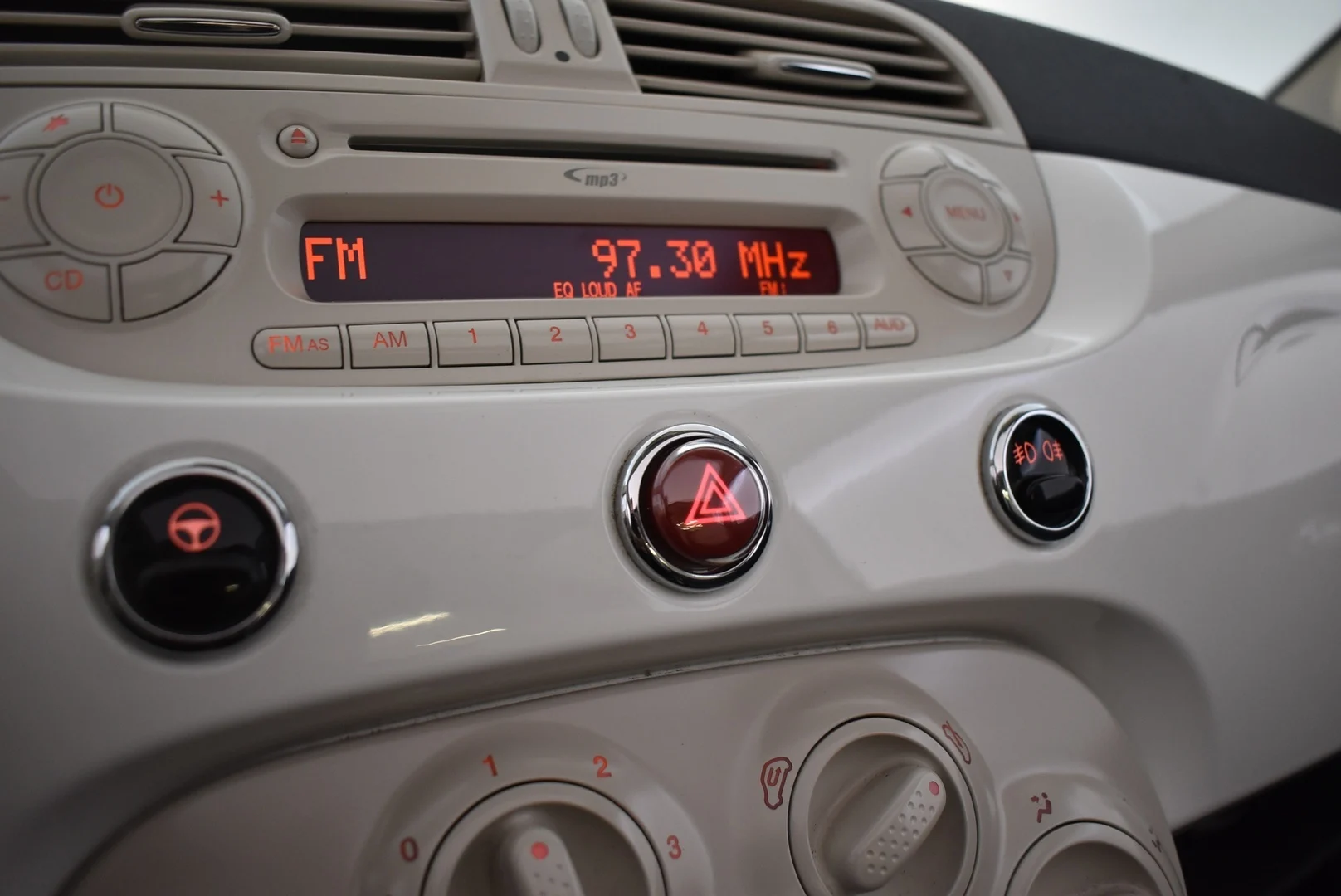 Car Image - 1ai89We1FzNN1vjwVNvevK