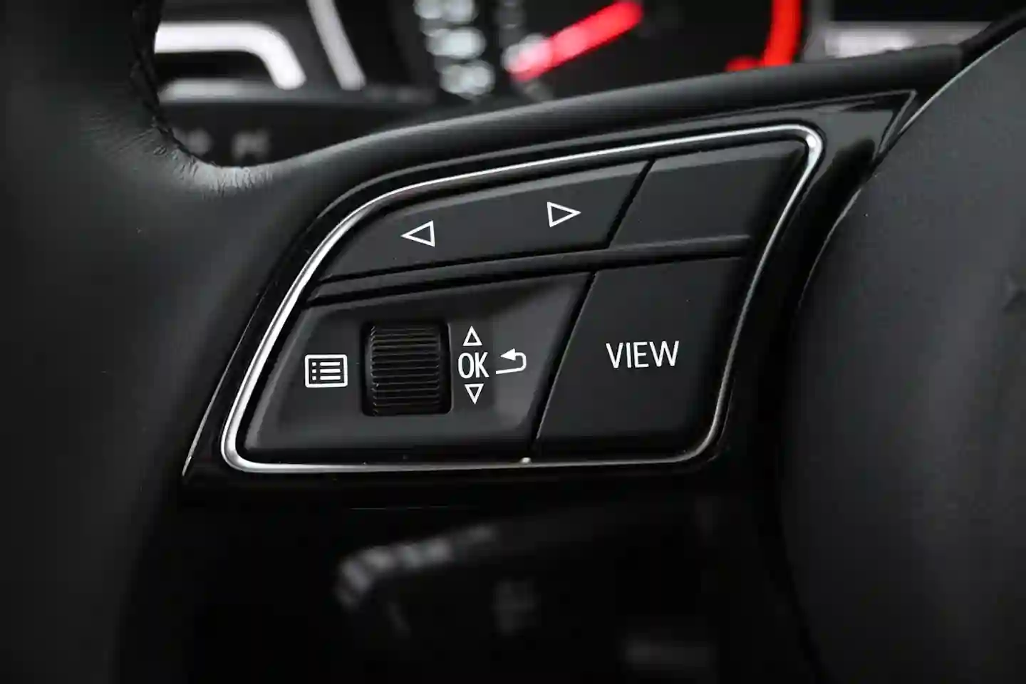 Car Image - 5pocurbbGsm6bKBR0kmsOE
