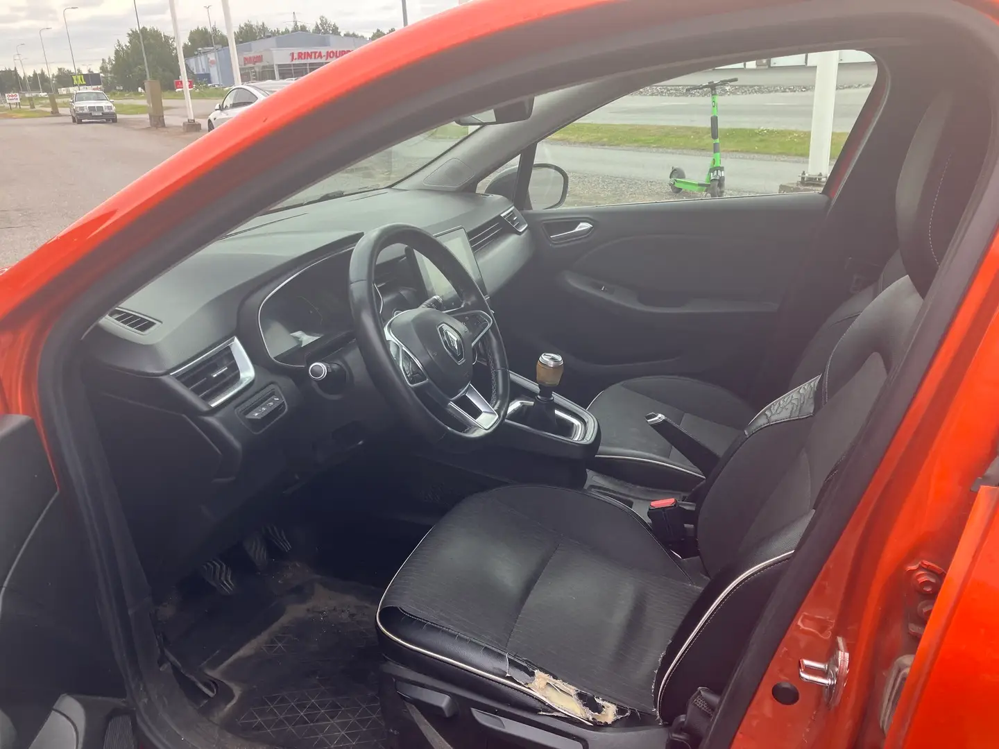 Car Image - 3adm27Ha1KtWPz2Hfh4jux