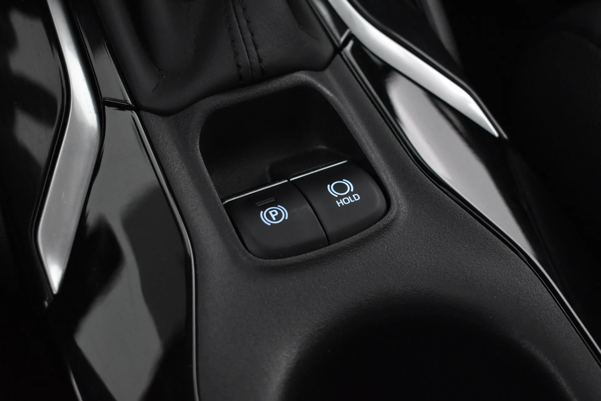 Car Image - 4LoDXjmryz5hBSBtWZL4MJ