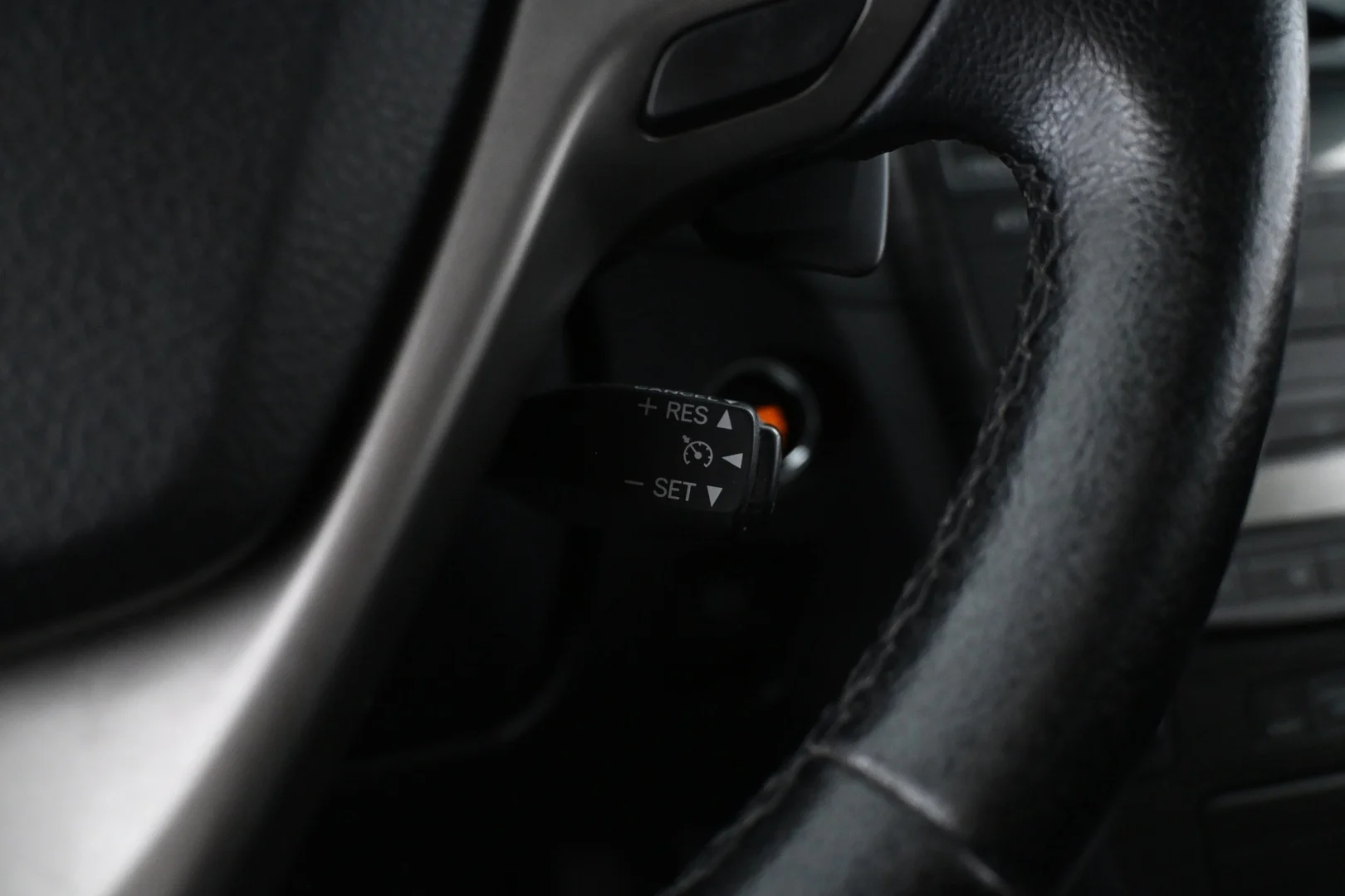 Car Image - 3GlfH0pEPa9gf5KcBsX9vY