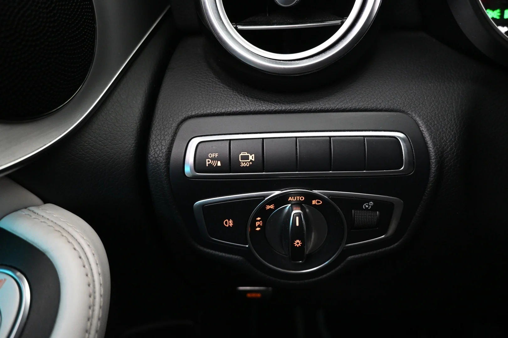 Car Image - 5Hiwgl8qm0FPvf7KdeBfp3