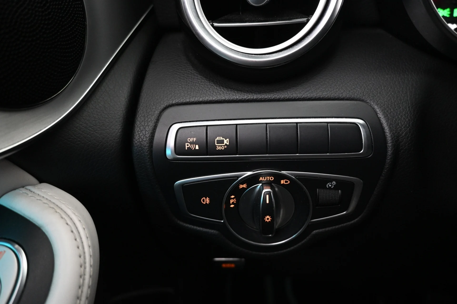 Car Image - 5Hiwgl8qm0FPvf7KdeBfp3