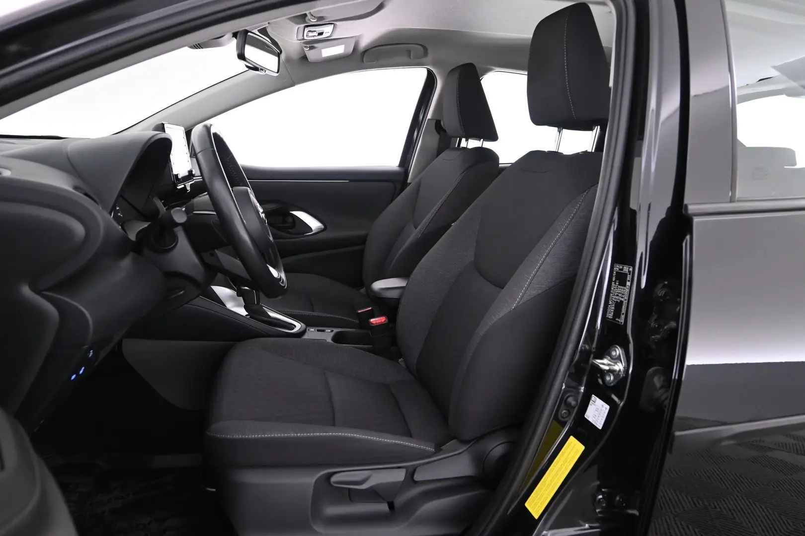 Car Image - gYm3eSEnOl9WaV5F3CGl9