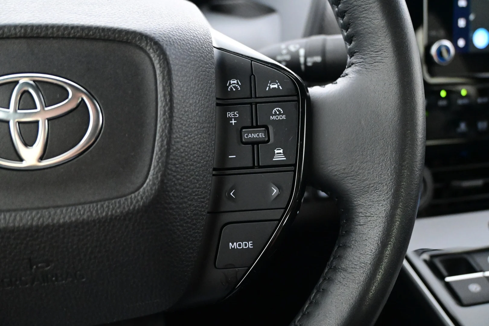 Car Image - 5lMFKIPX3T0vr0YfNatS8X