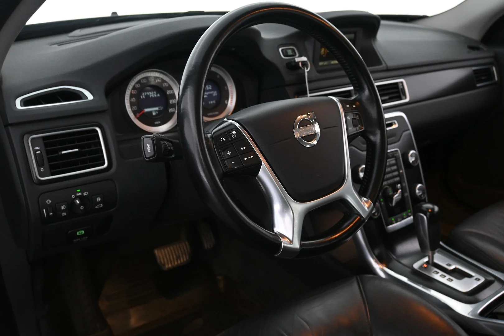 Car Image - UMtp6Gp3n26lxZH1C3G4Q