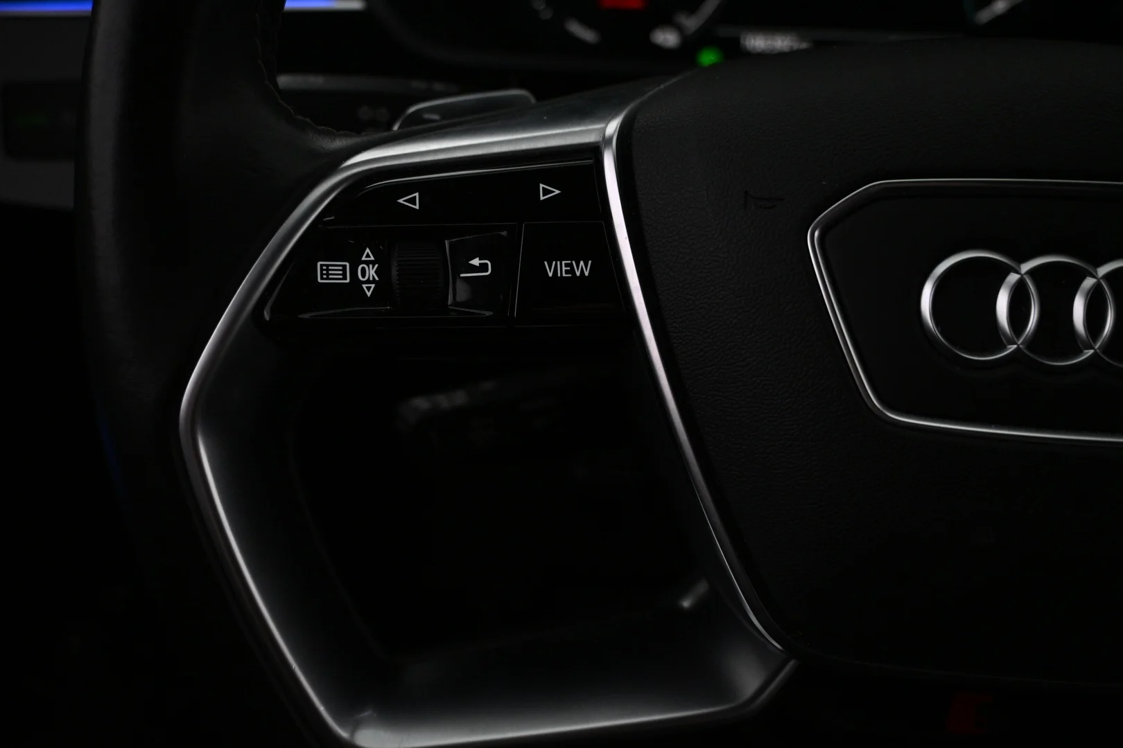 Car Image - H1GAqbb5wSGXI3Ox2HtBd
