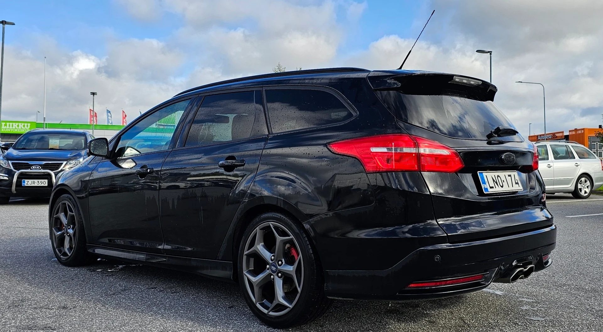 Car Image - 39Q7KP3lrUuwU8F6tRcwyd