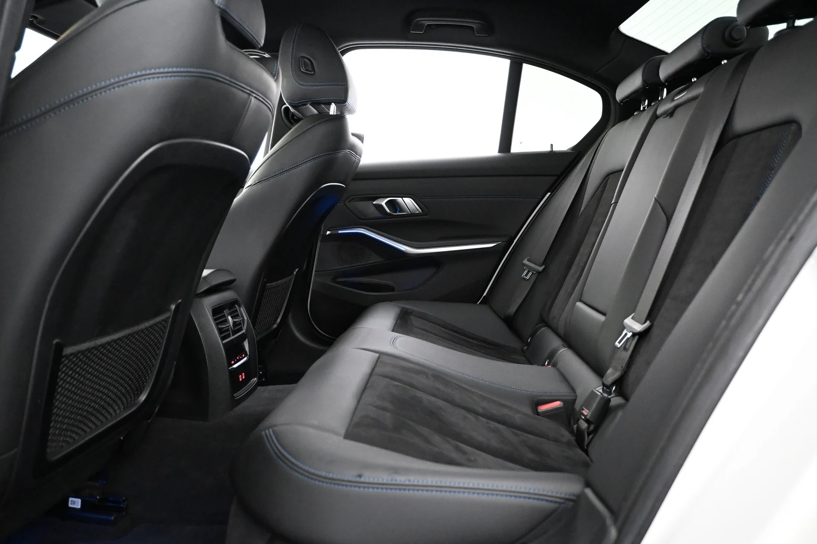 Car Image - 3hjxj8iRFGHO3WVbNedRHG