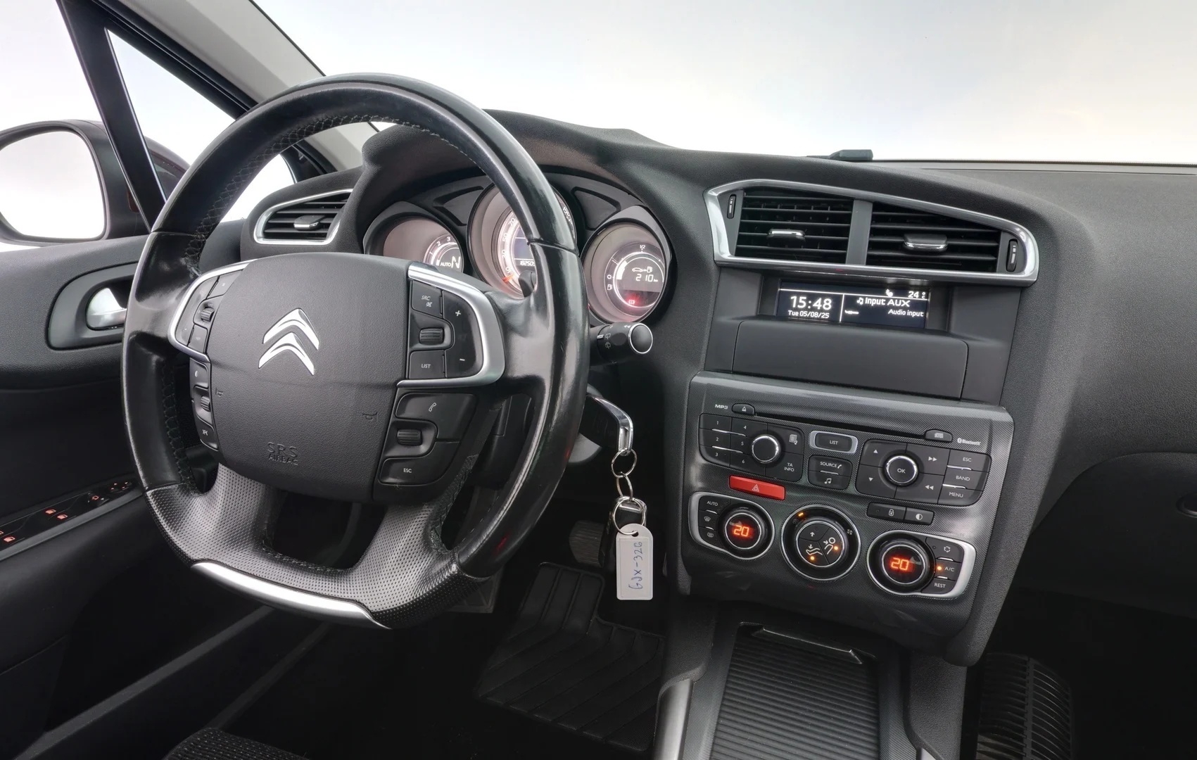 Car Image - 5dUZJCH8dMGuO7ZchzzMSZ