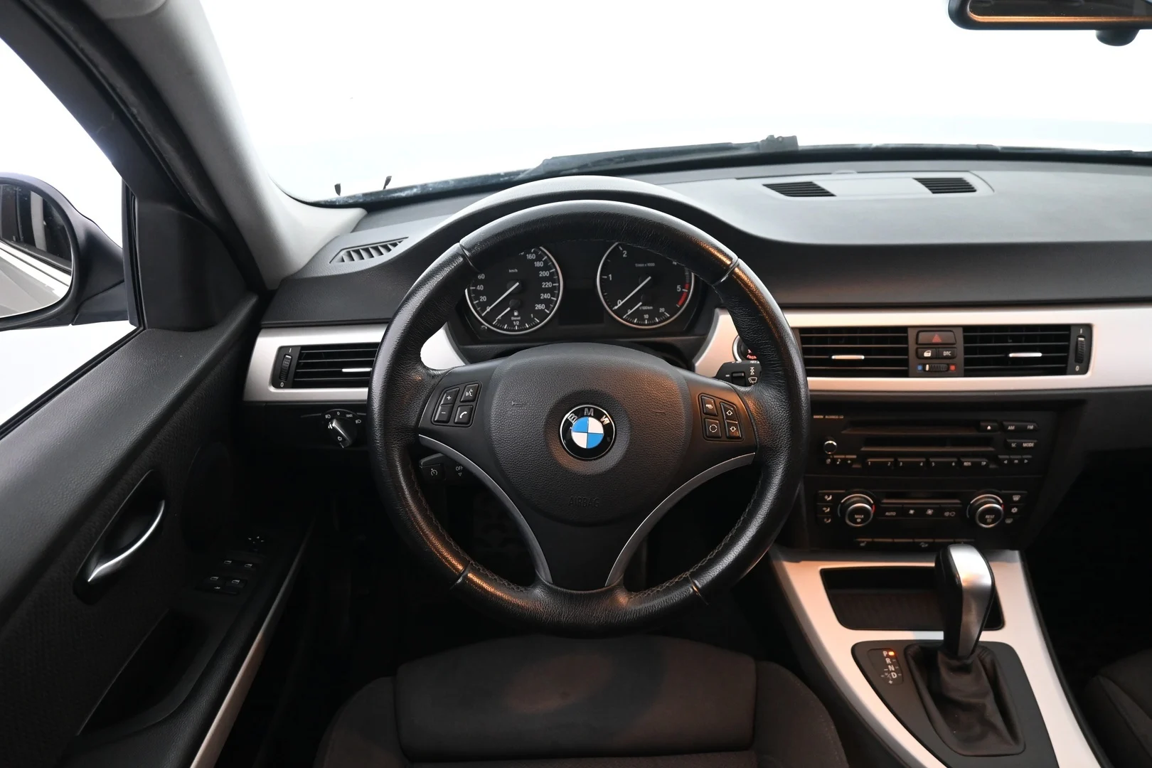 Car Image - jWvawT23Y8BiooU22xQDv