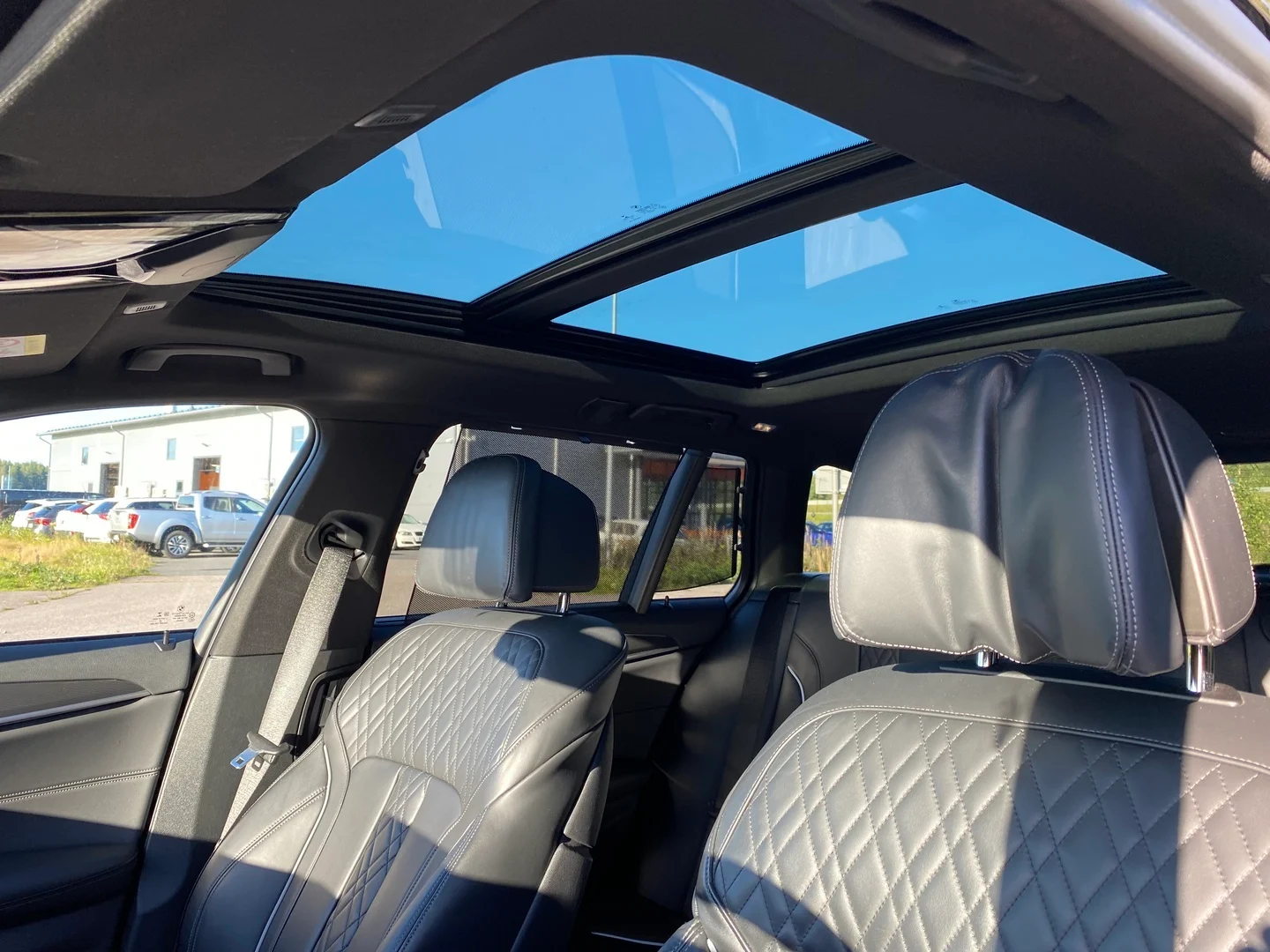 Car Image - 7qQmWasrUqwAoVgs4cHnrW