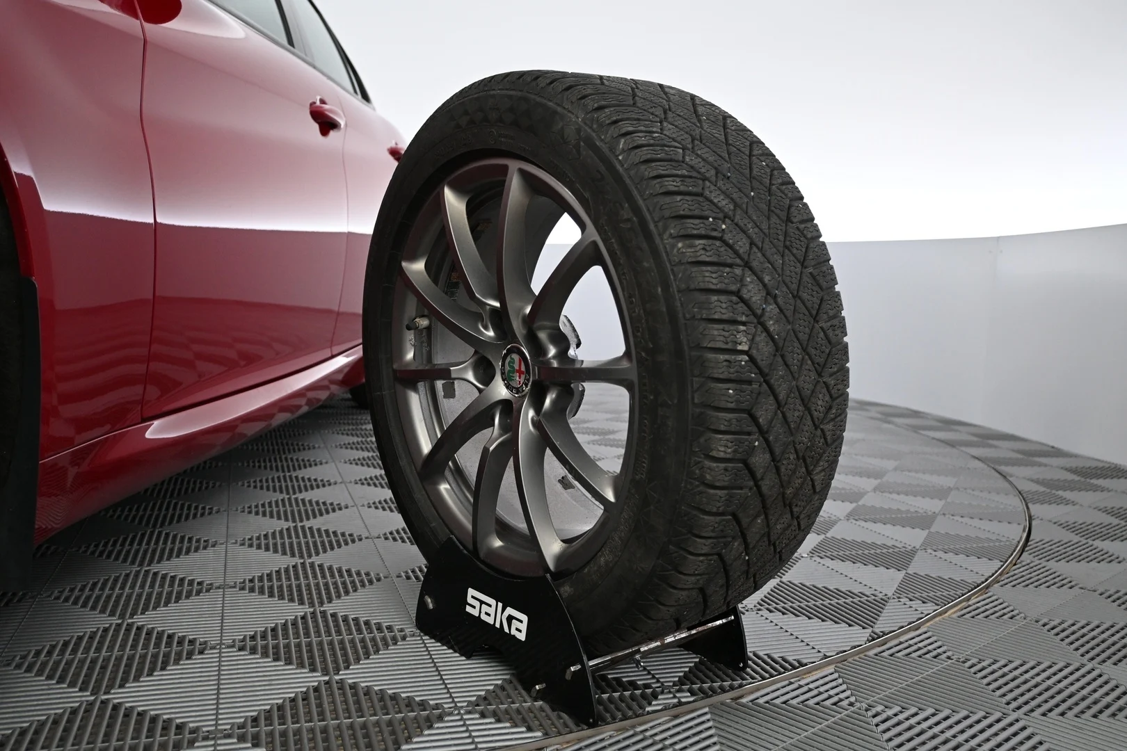 Car Image - rV1KVmBSqzKaESnAY5tGD