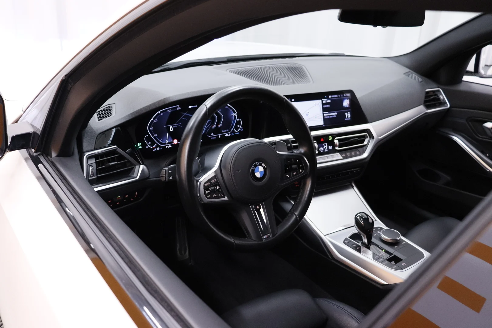 Car Image - 7jdgzPUv8iWOnO3XWdvhPH