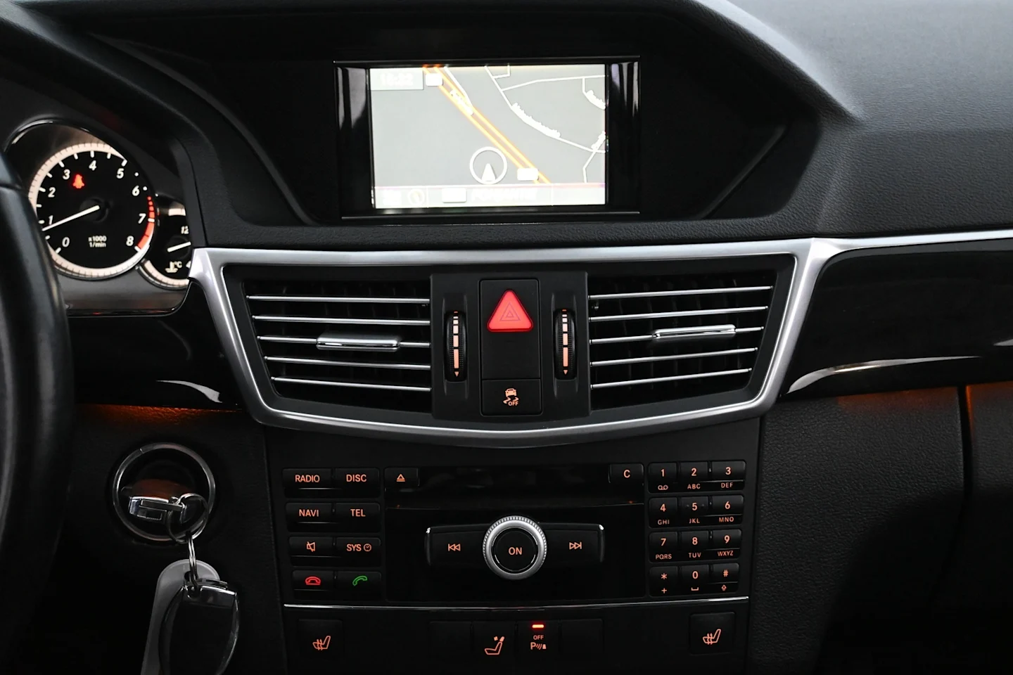 Car Image - 7AS4hl8crxrocmSxdRVA0N
