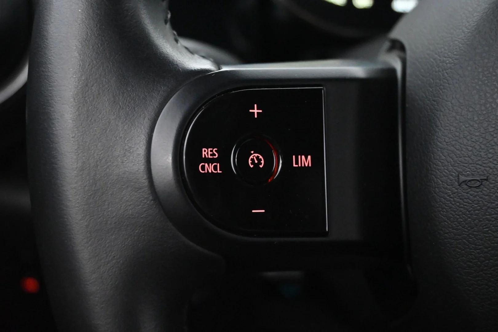 Car Image - 74bftM1mEU7pDPKpQEI2hU