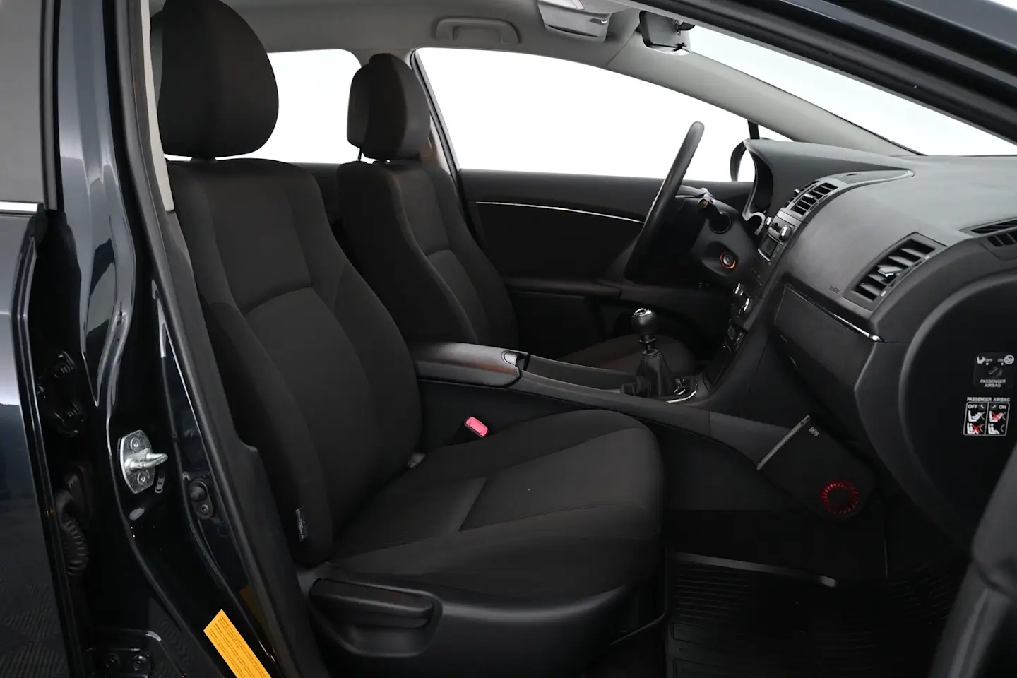 Car Image - 33S9LXYVfcggn4RTO0DTy
