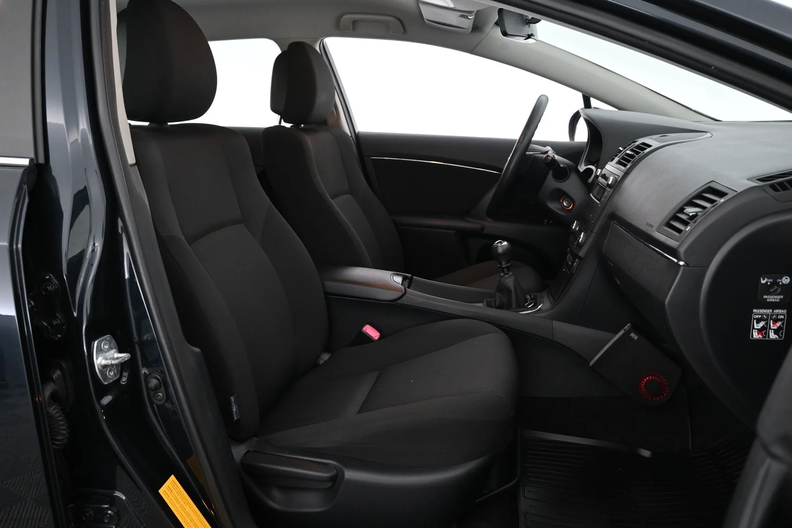 Car Image - 33S9LXYVfcggn4RTO0DTy