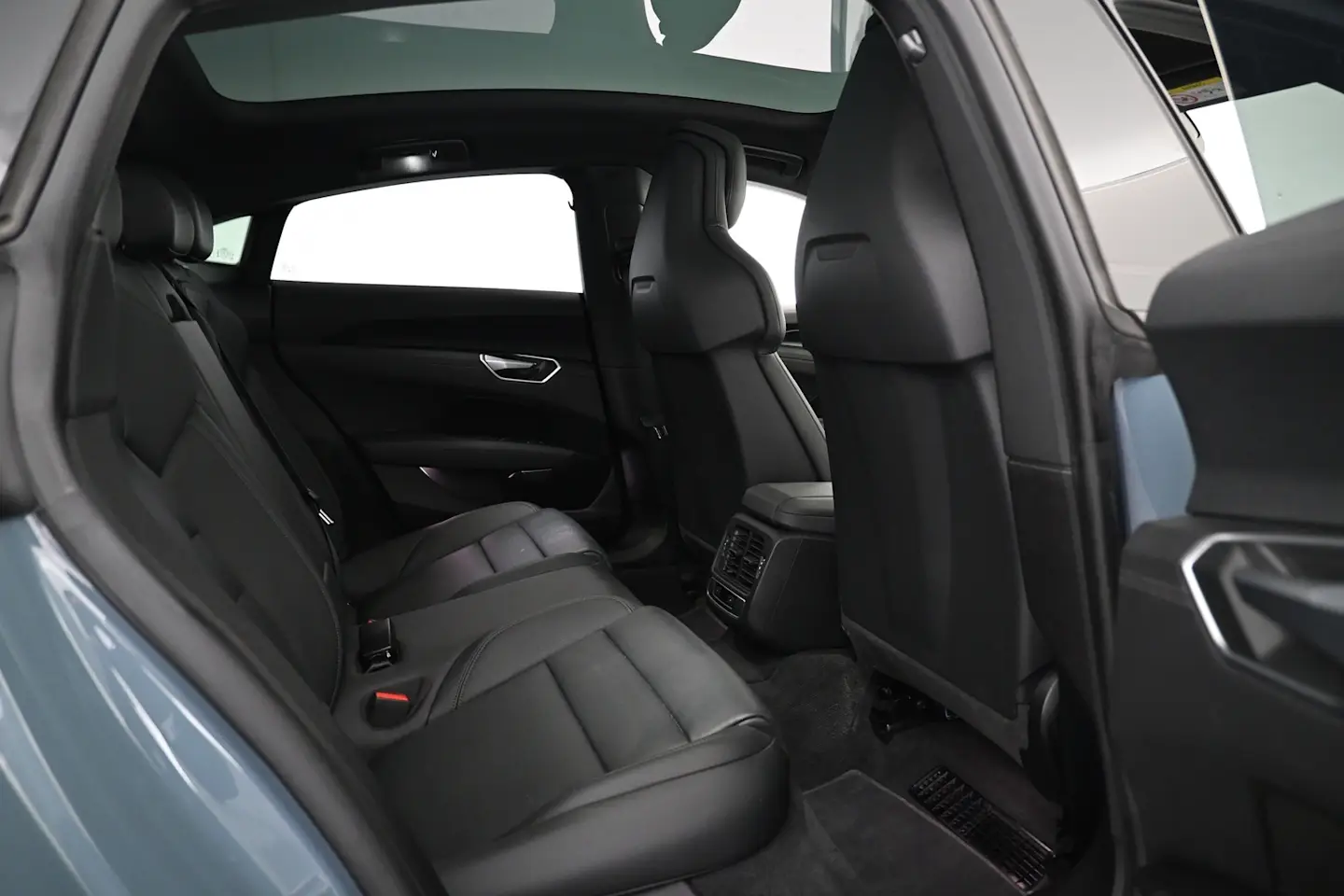 Car Image - 4fU6ahLC4Rq9tdWxlXwoXf