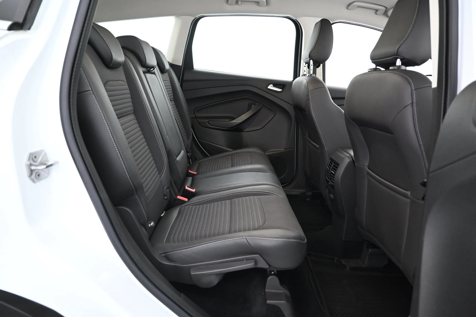 Car Image - 5Gu8b3S4sL6e2YFnUoYWfi