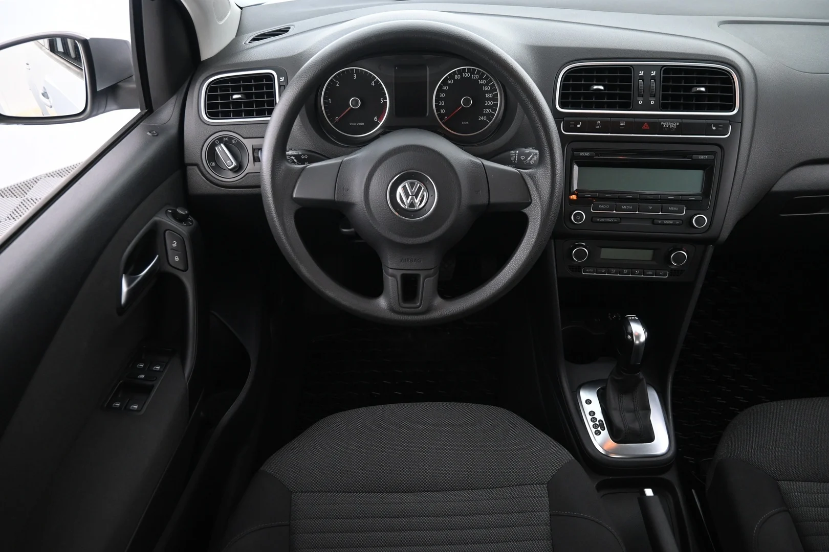 Car Image - 6W8fAvQzh4dj0c5prkbUTv