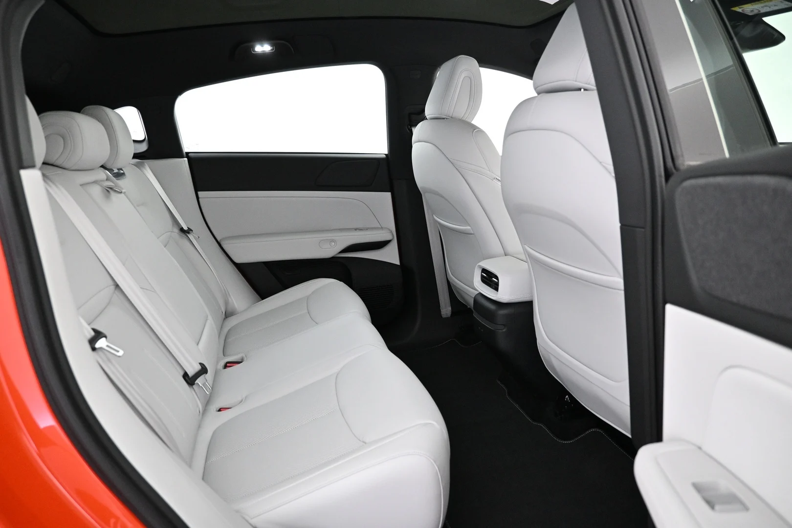 Car Image - 1uBES1scCAlLv3ZKqxX4Nu