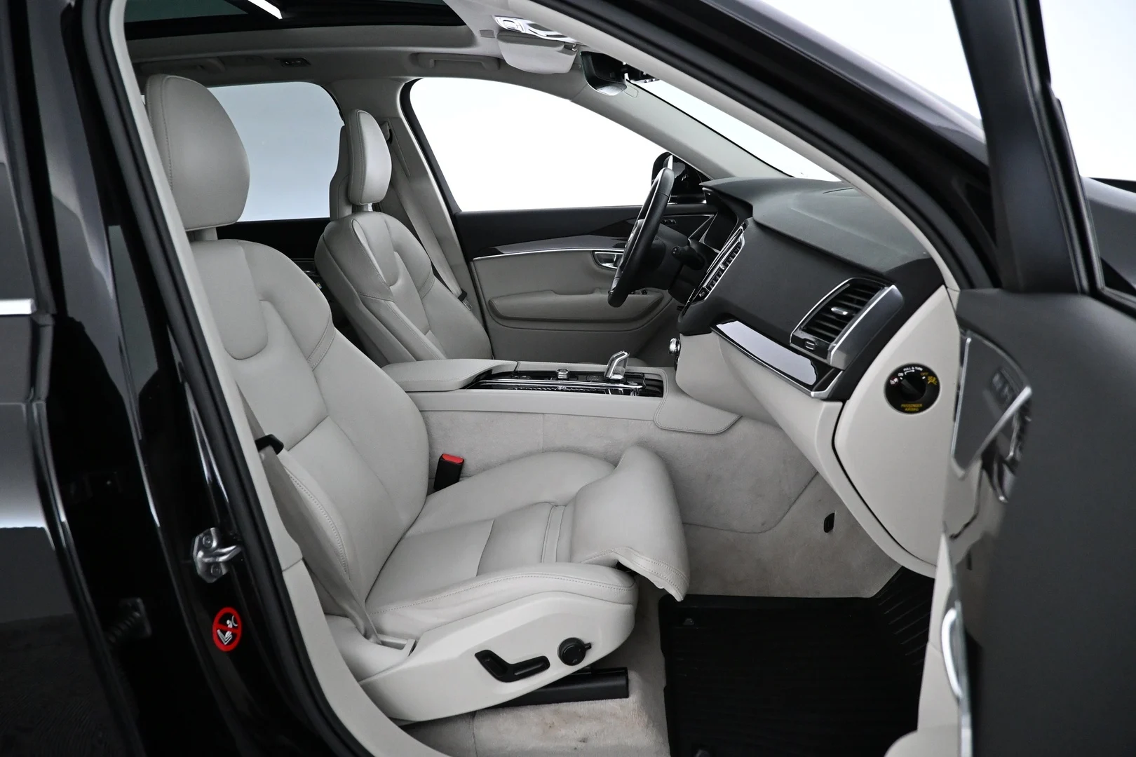 Car Image - 4MWaPqhFqCEXgivToA7tHR