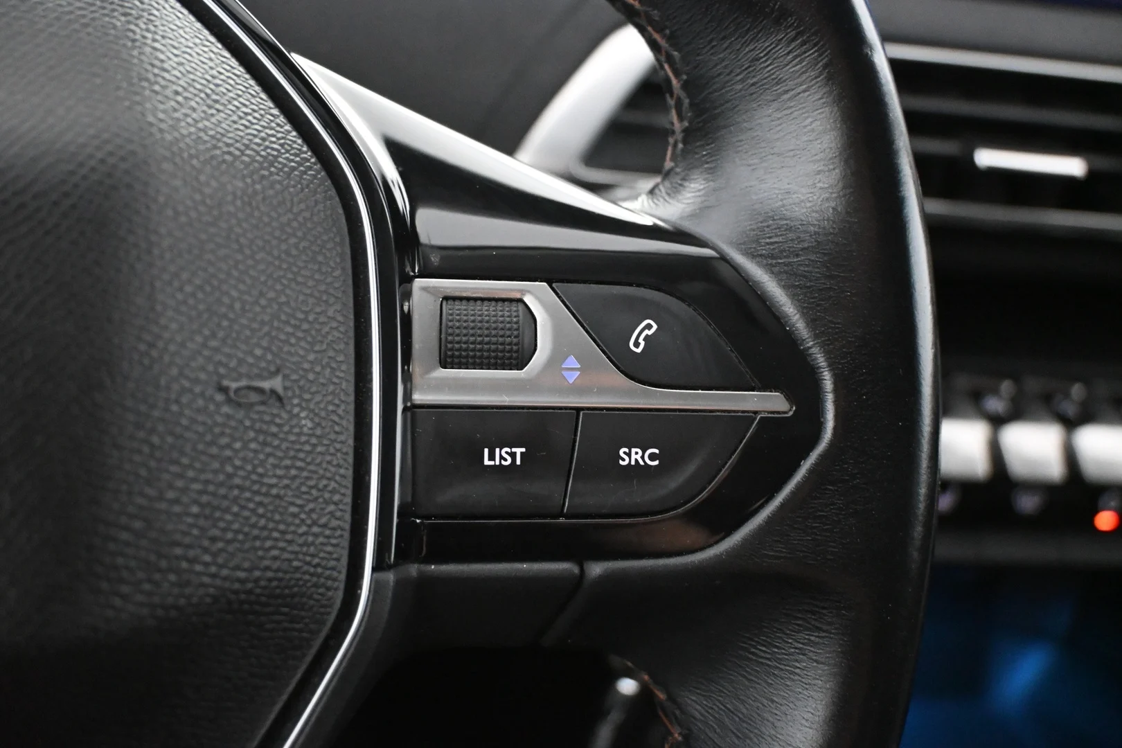 Car Image - u0wYgGZP6XNwLmMPVa3N4