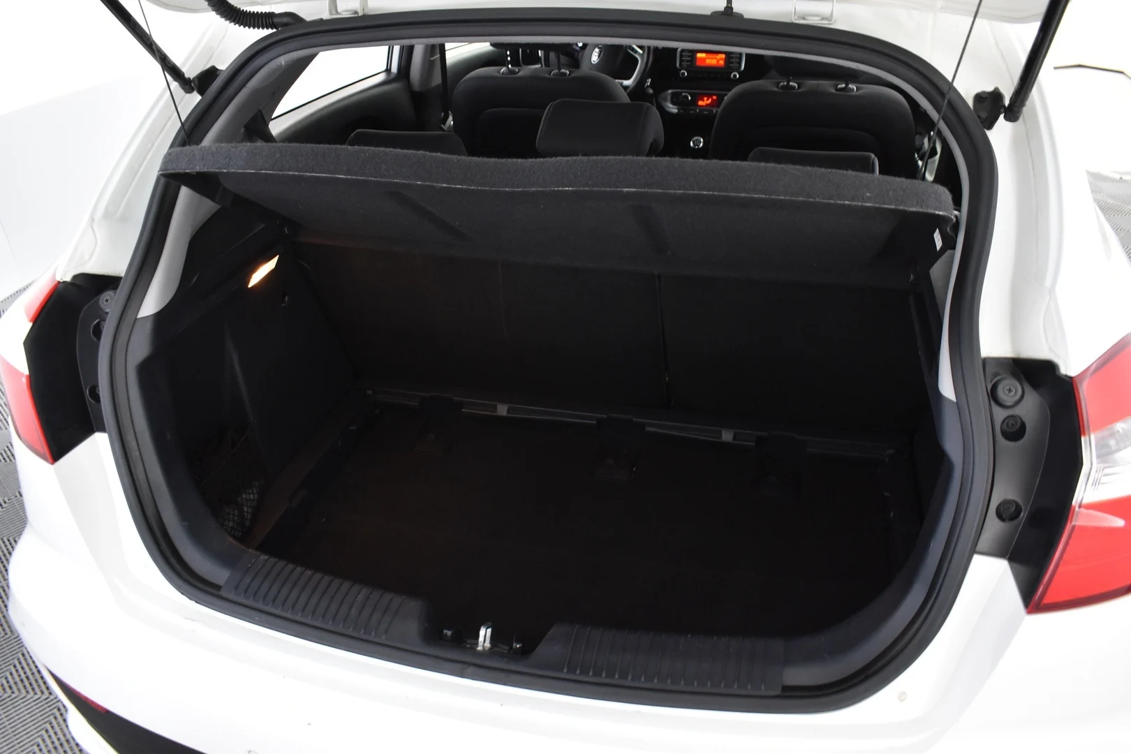 Car Image - 3ttKhT37VJZKimTOa5bRNz