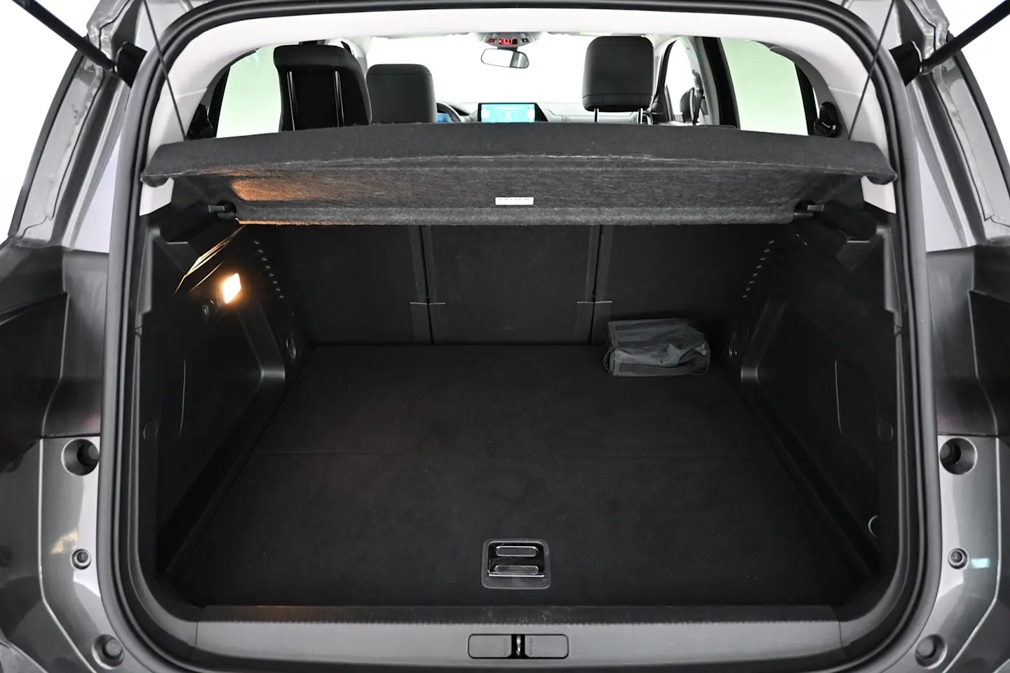 Car Image - 59djnvaDqp8tTO0E8xlEud