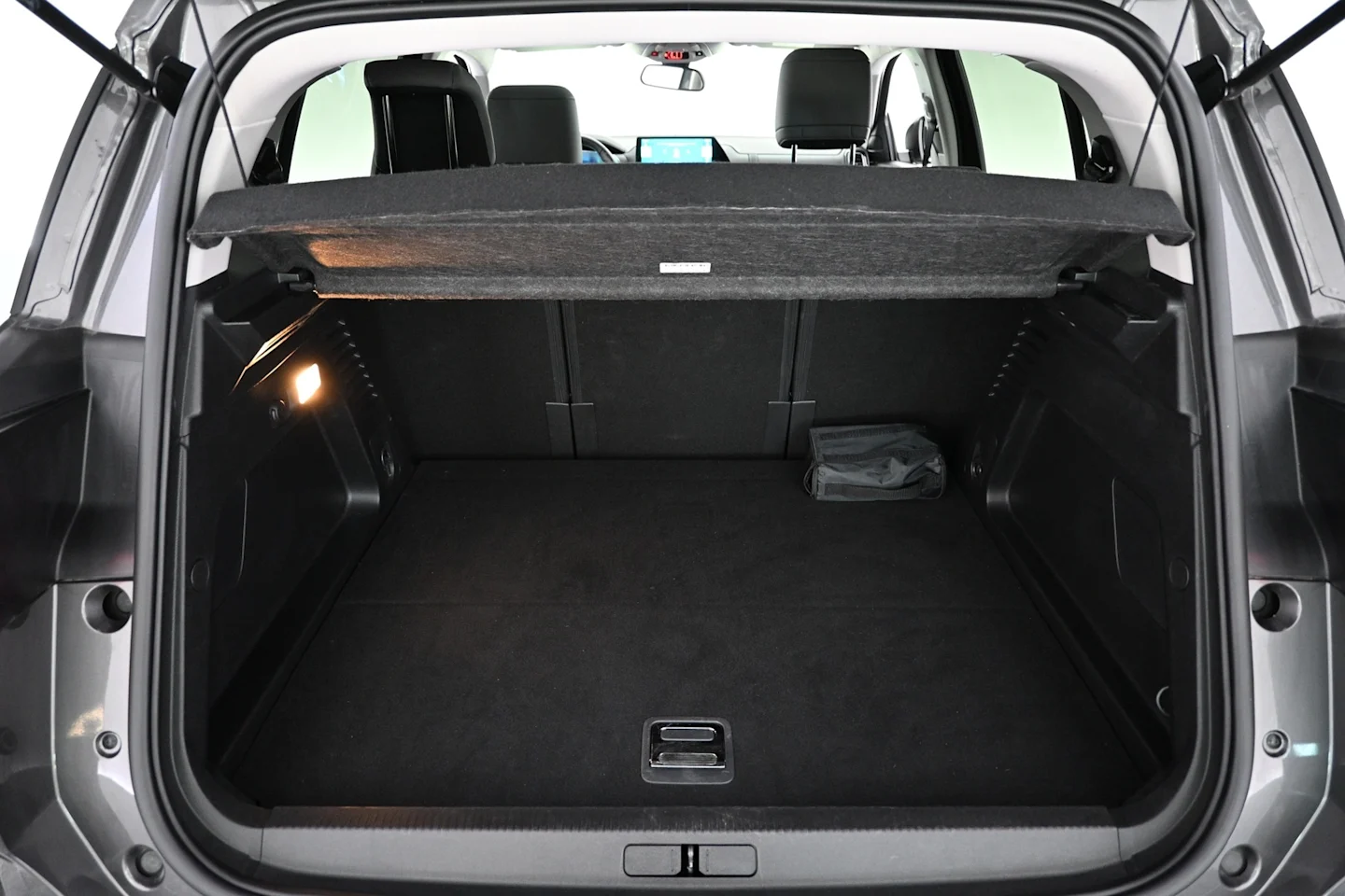 Car Image - 59djnvaDqp8tTO0E8xlEud