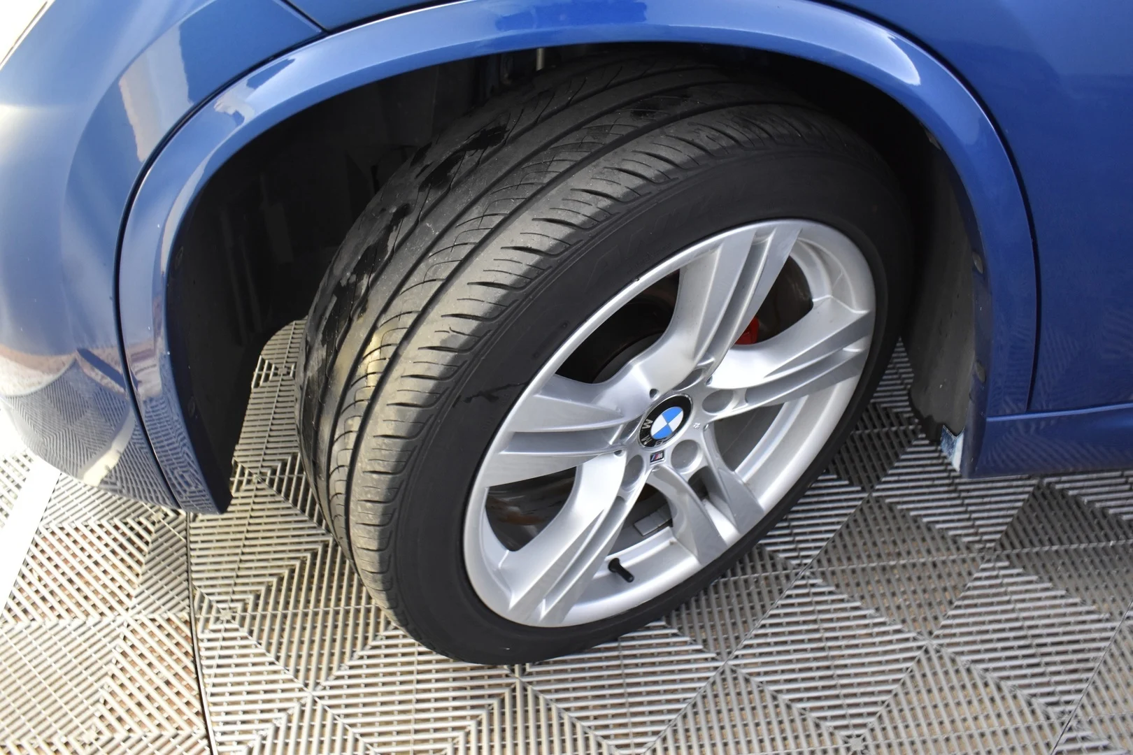 Car Image - 4nBsqiNdIBJt220qY41Tkh