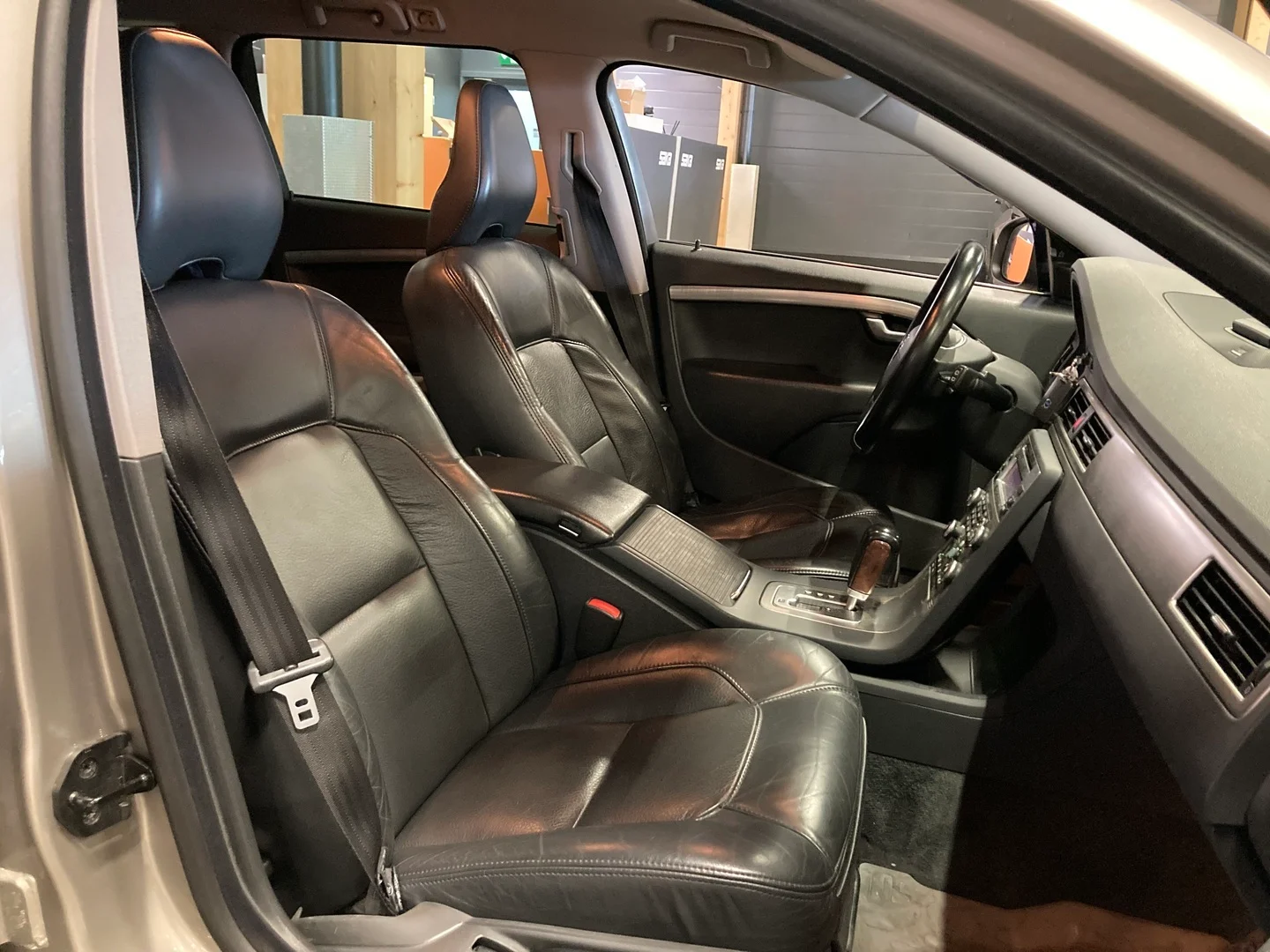 Car Image - 6Y1TLdCCZ0f3Tz5jrm8QWk