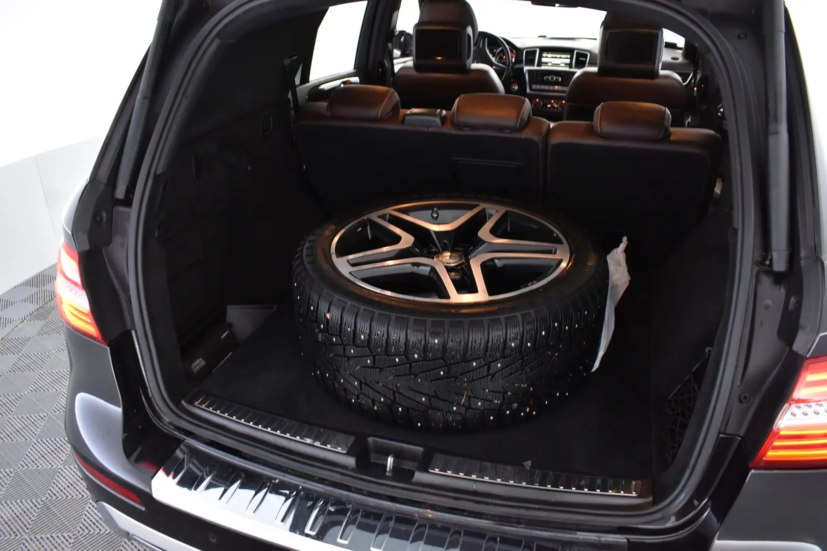Car Image - kHRxrdDOEuIUkJozS6C8Z