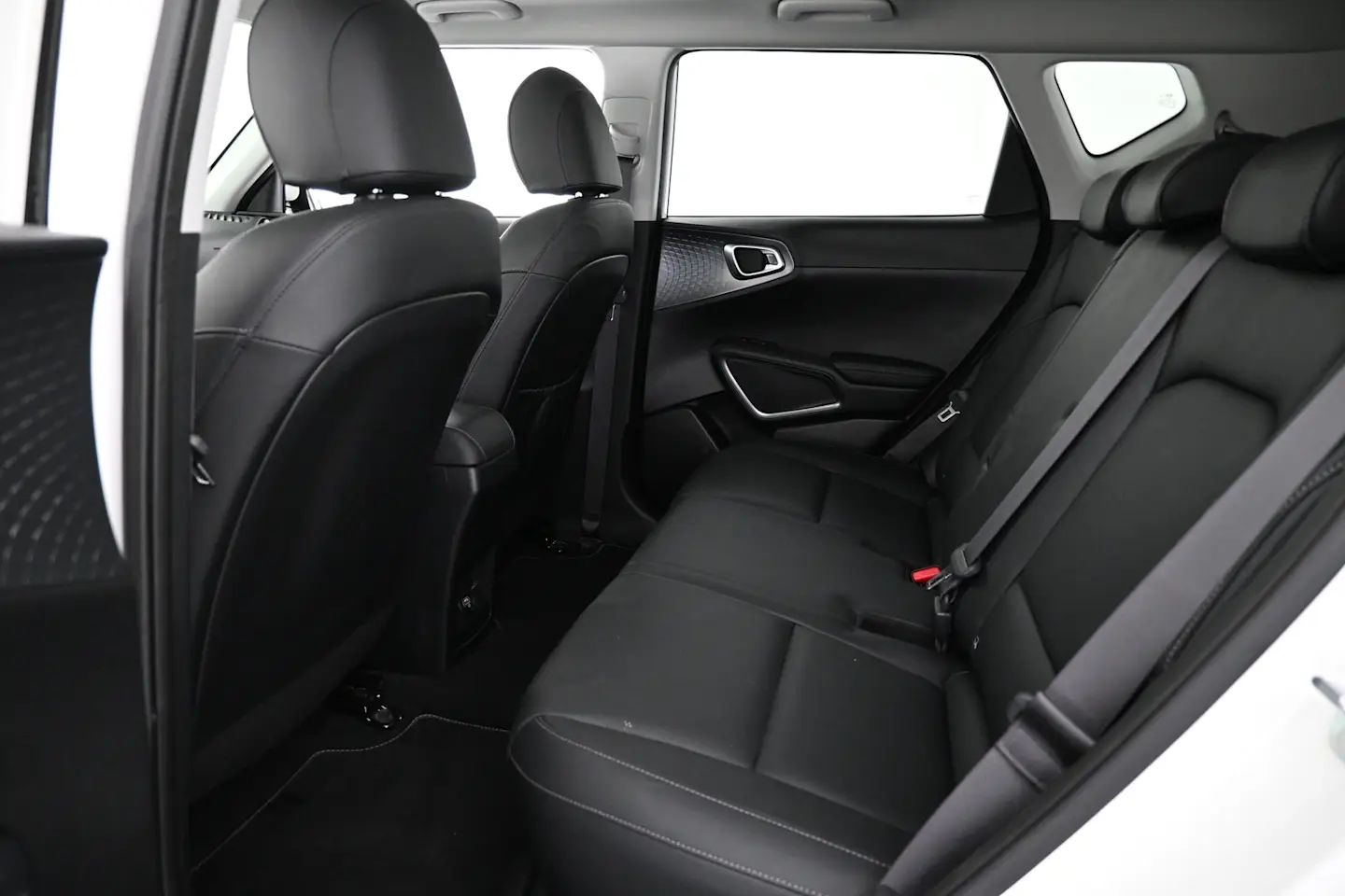 Car Image - 3BnMGAGScN5WFk4l8gI5ON