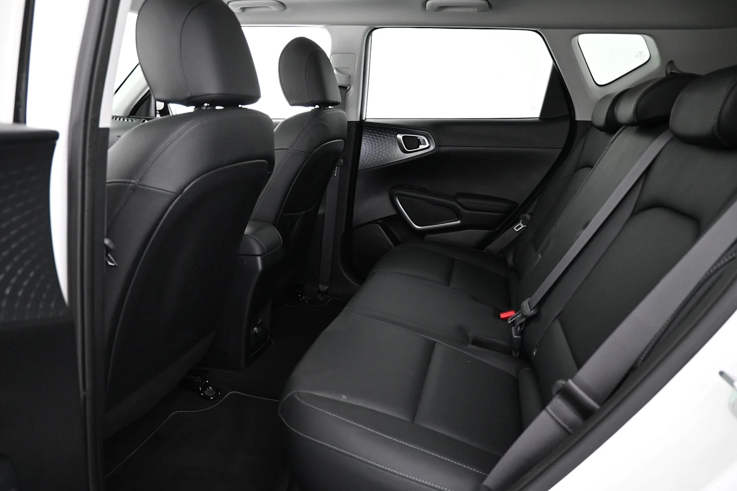 Car Image - 3BnMGAGScN5WFk4l8gI5ON