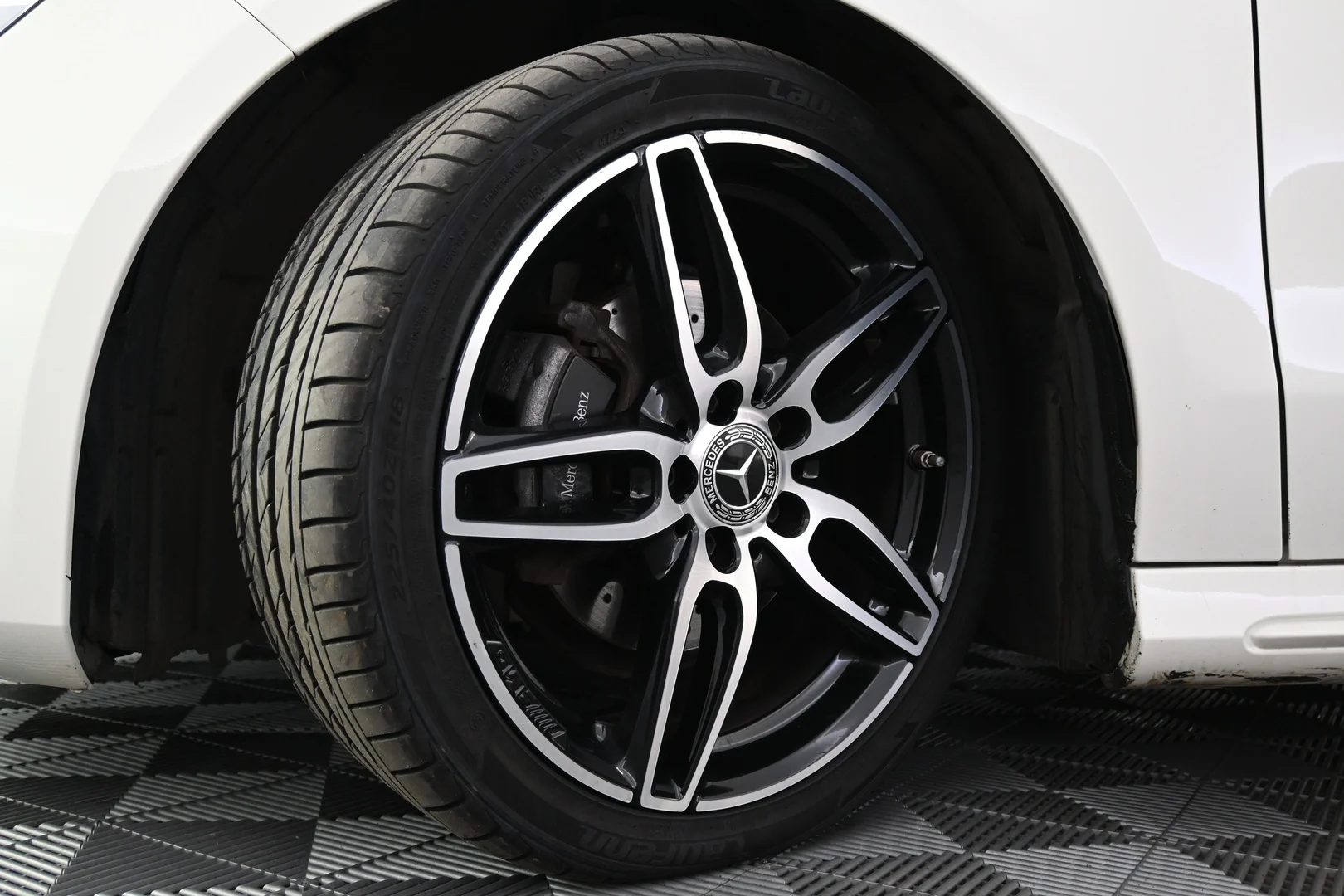Car Image - 2nMxJGv8h69omlLCzQnvKA