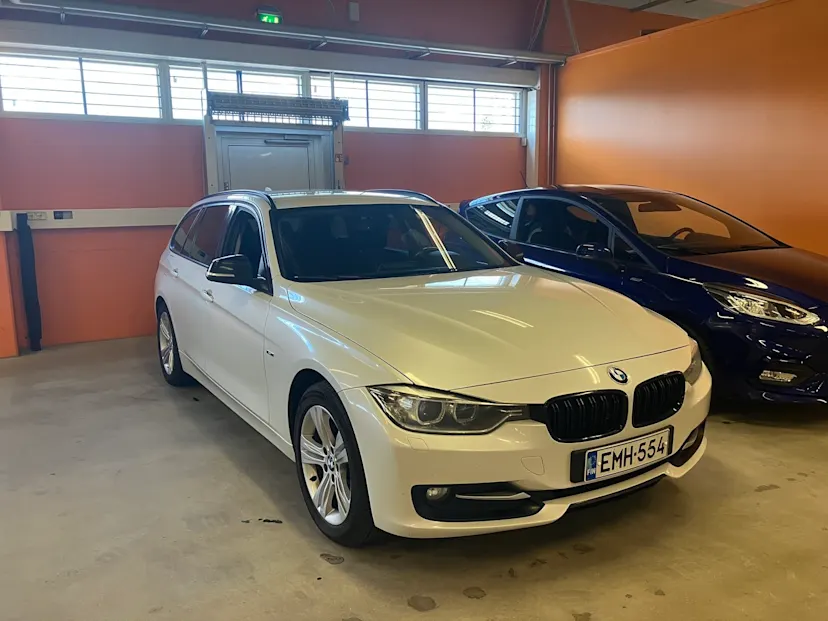 BMW 320