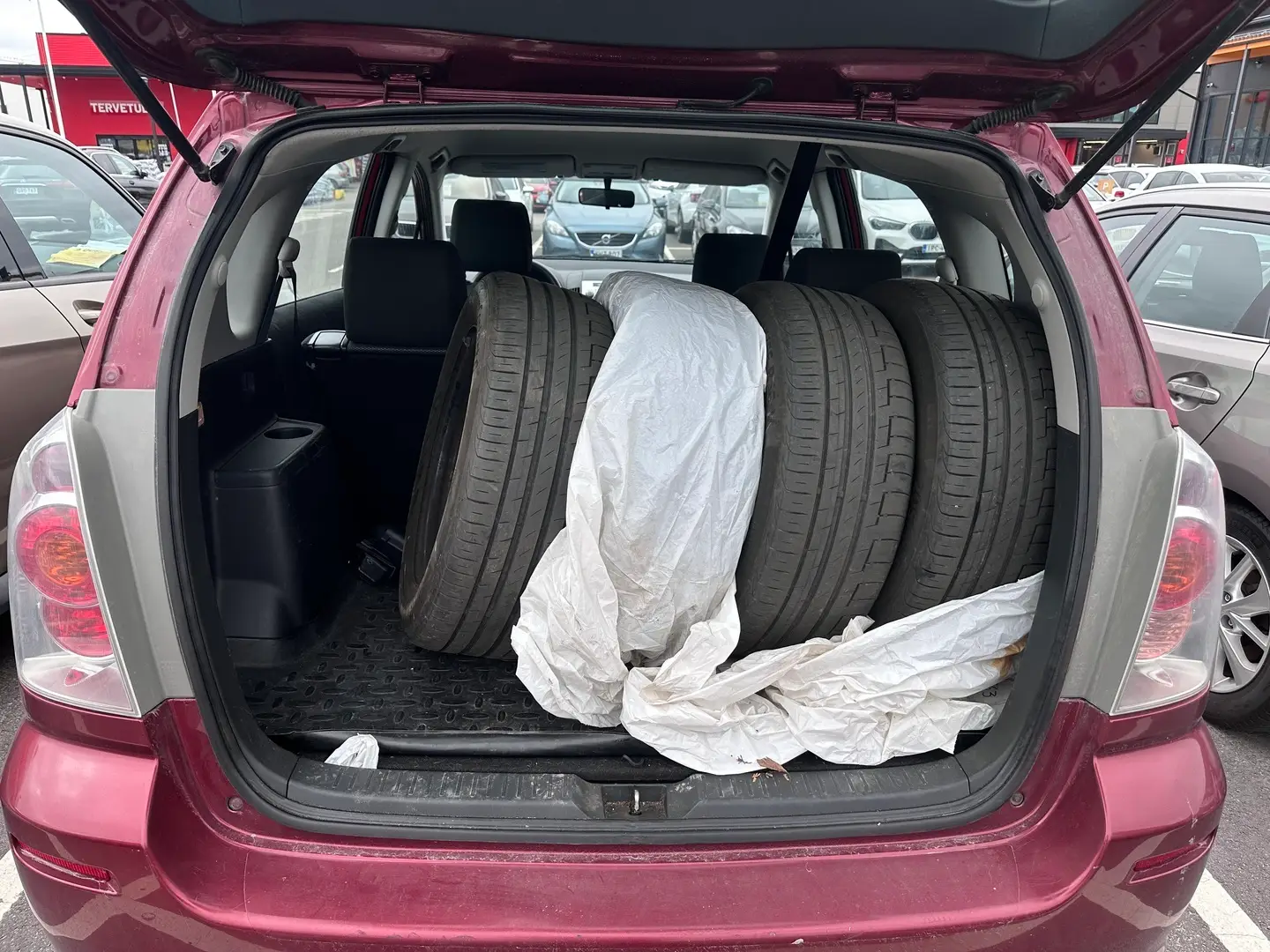 Car Image - 6NNY2N0V1bQ5Jy9XKRCxg8