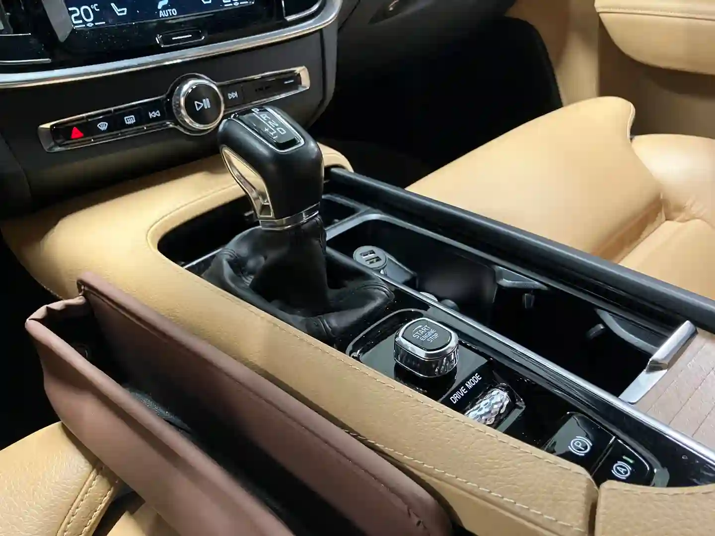 Car Image - 5DD8rOpxaBCCdTZVdfHZc2