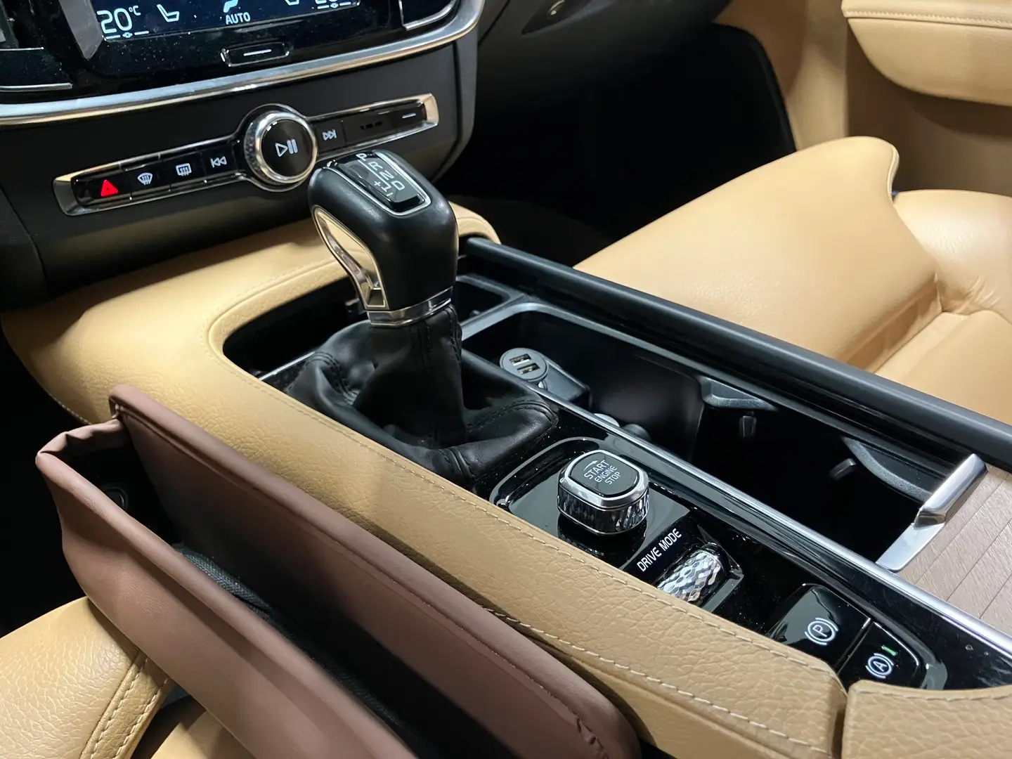 Car Image - 5DD8rOpxaBCCdTZVdfHZc2