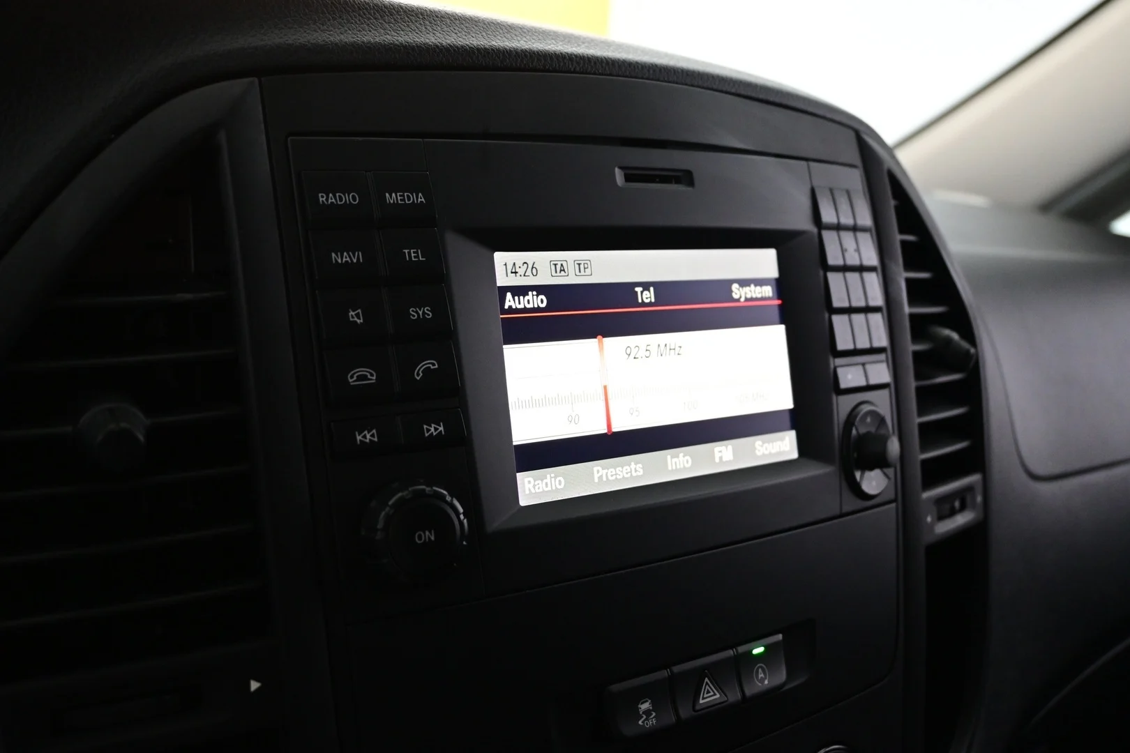 Car Image - 5GOZ1D8bISGKbxFwkfJOn6