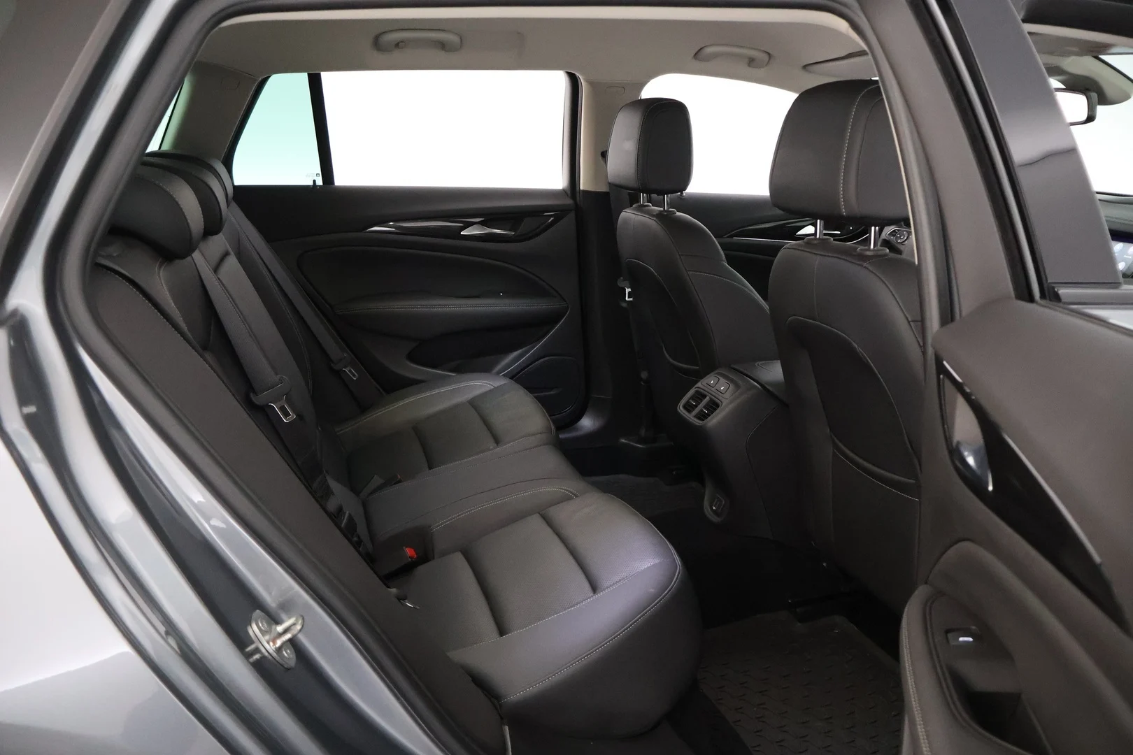 Car Image - sOPXGTtOsOs1sev3Sdvwr