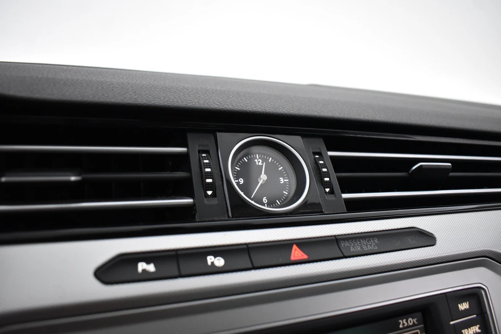 Car Image - 2AnmTQIm1AlWgr24JcXoxI