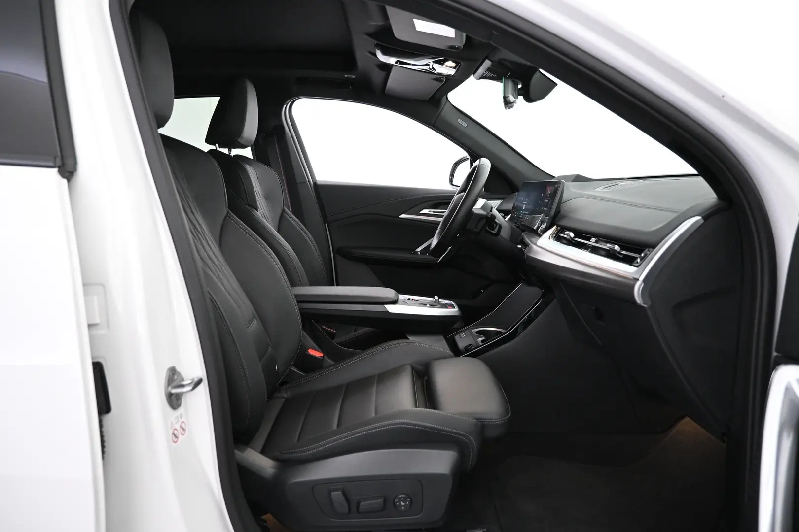 Car Image - 3bcGvISvVHYQBIe66AgypP