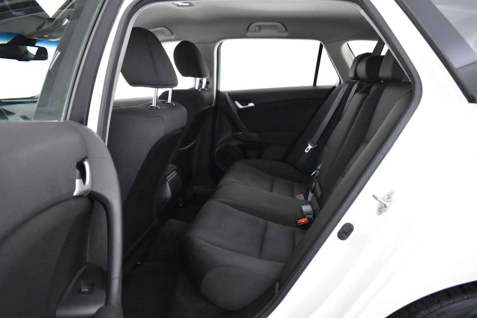 Car Image - 3OUoGy3ACOEDDFIl2GcpSp