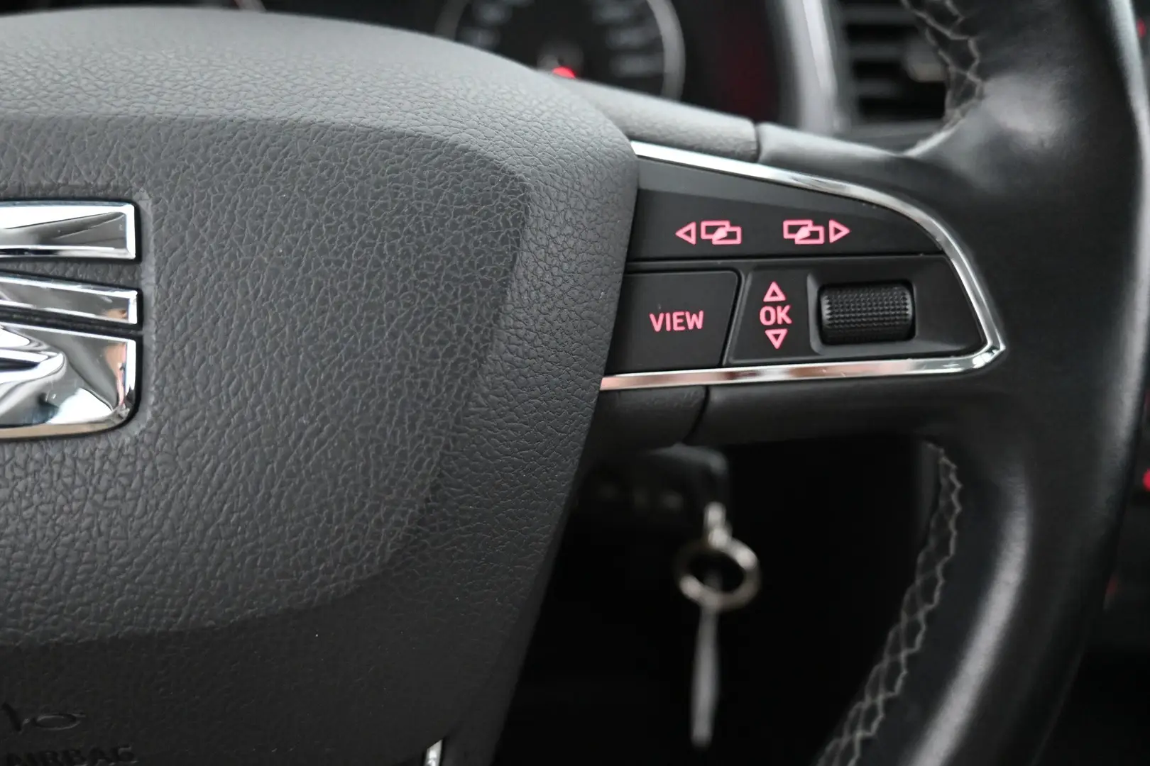 Car Image - 3LmXBJKVWY0RMYwIldJ1TZ